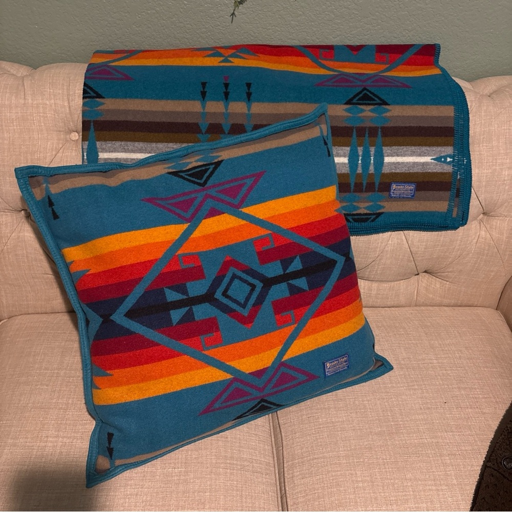Pendleton Multicolor Geometric Blanket and Pillow